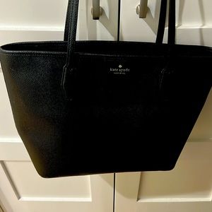 Kate spade tote bag black used 2xs  like brand new